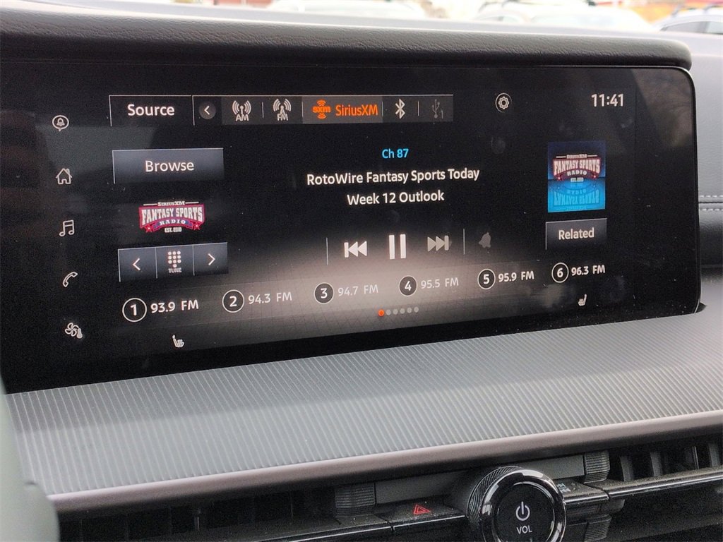 Used 2025 Nissan Murano SV image 12