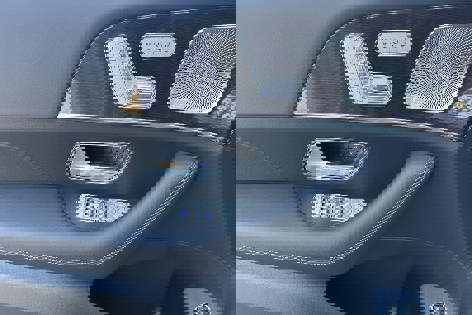 New 2025 Mercedes-Benz GLS 450 4MATIC image 10