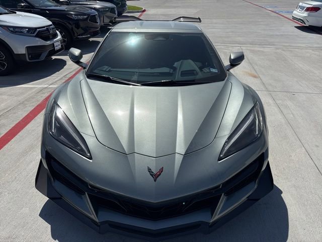 Used 2024 Chevrolet Corvette Z06 w/ Z07 Performance Package image 3