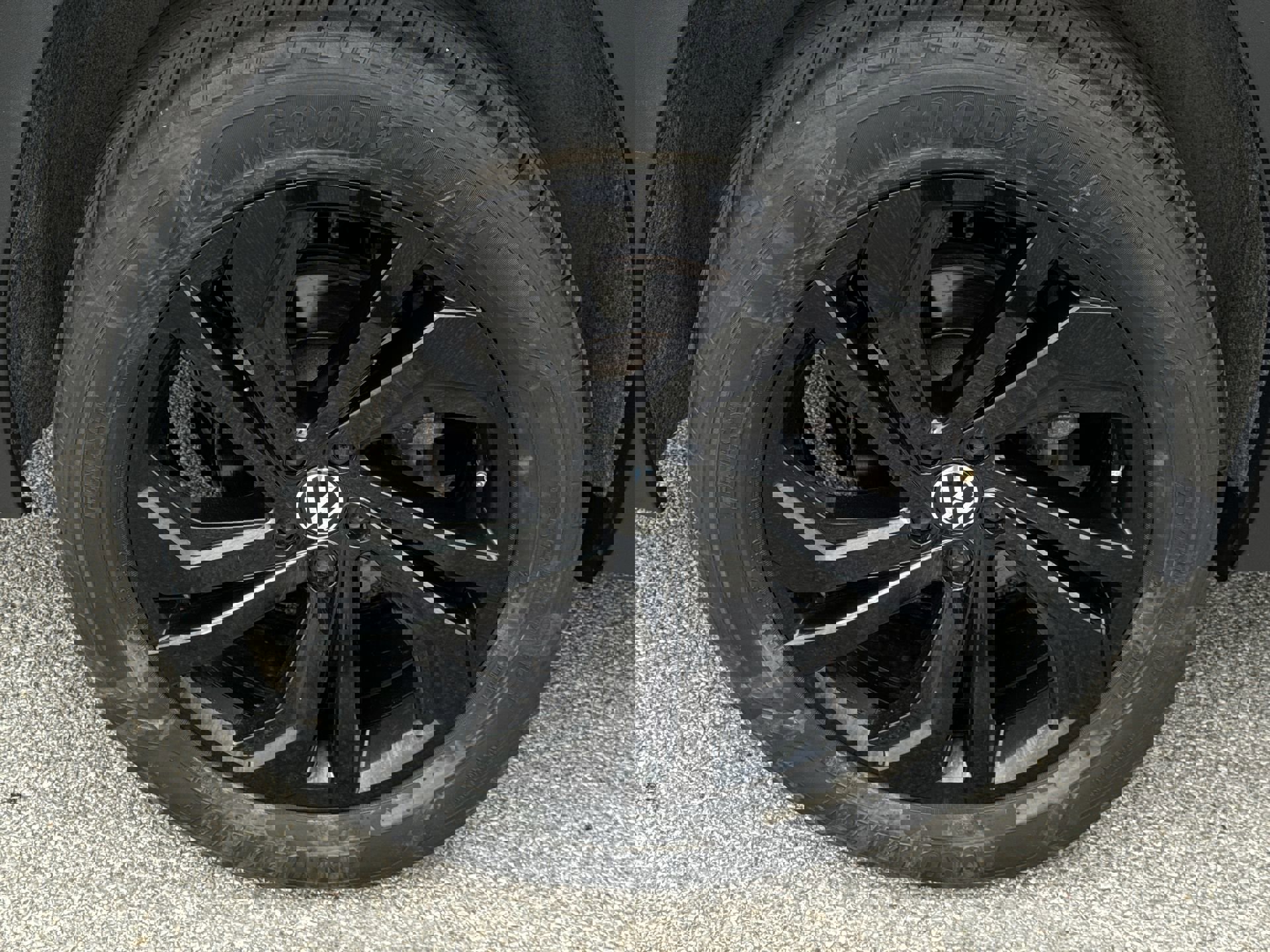 Used 2023 Volkswagen Atlas SE w/ Panoramic Sunroof Package image 32