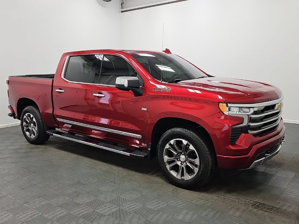 Used 2023 Chevrolet Silverado 1500 High Country RWD image 3