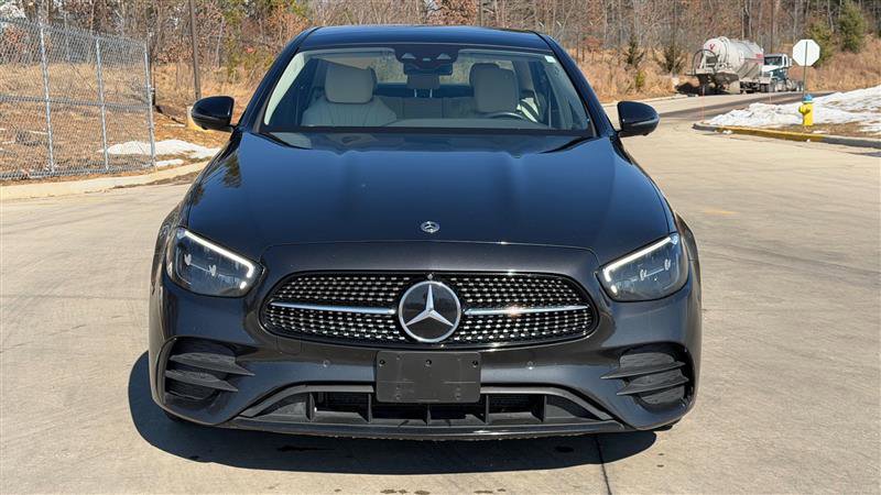 Used 2022 Mercedes-Benz E 350 4MATIC Sedan w/ Driver Assistance Package image 2