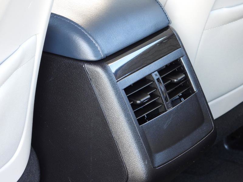 Used 2014 Toyota Avalon XLE FWD image 33