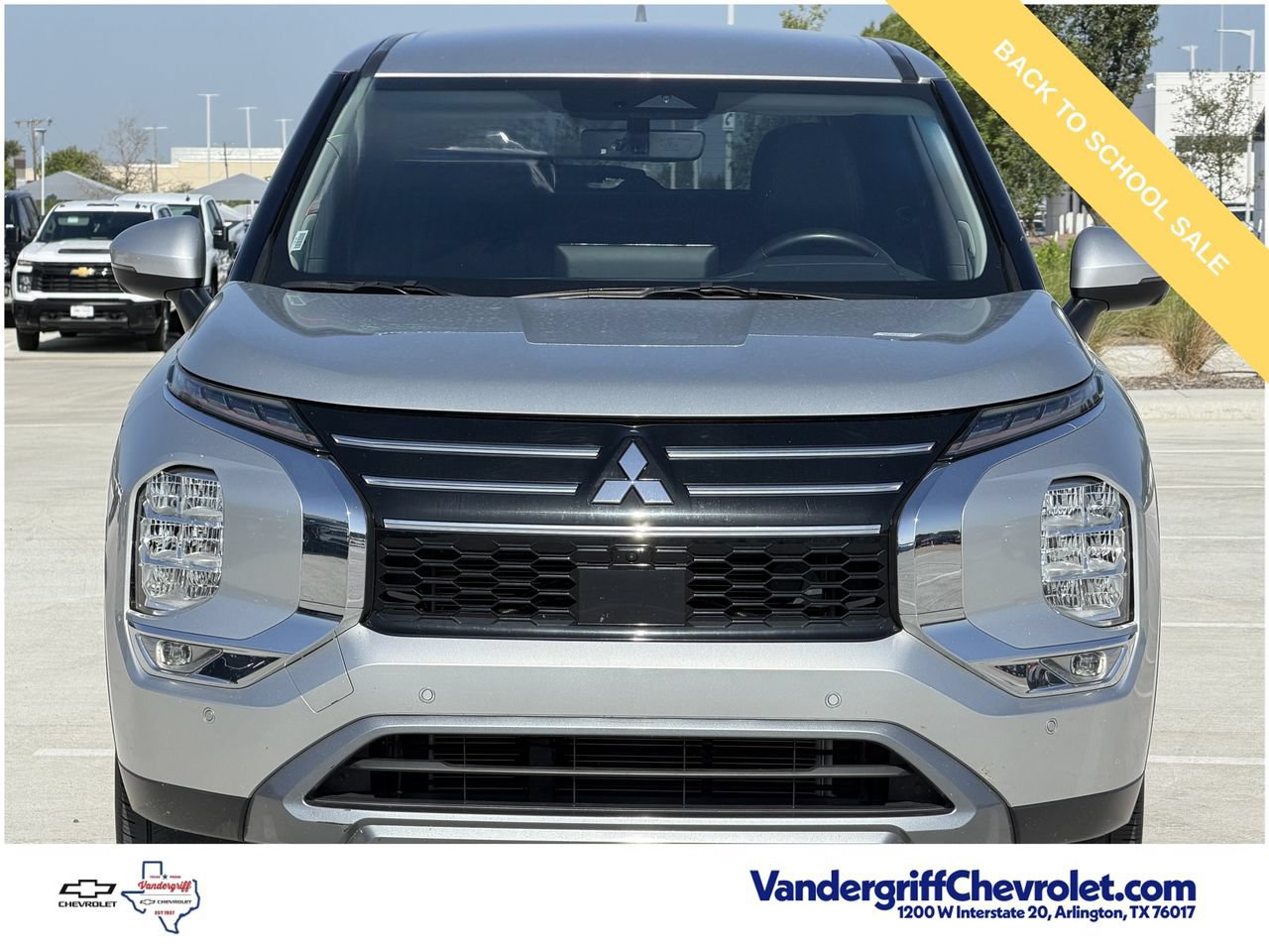 Used 2025 Mitsubishi Outlander SE FWD image 7