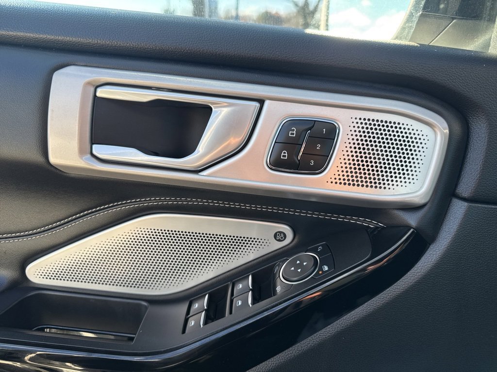 Used 2023 Ford Explorer ST w/ Equipment Group 401A image 19