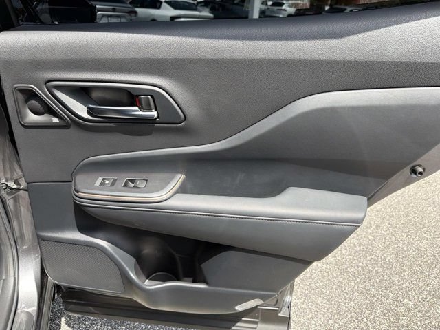 Used 2023 Toyota Crown AWD/4WD image 19