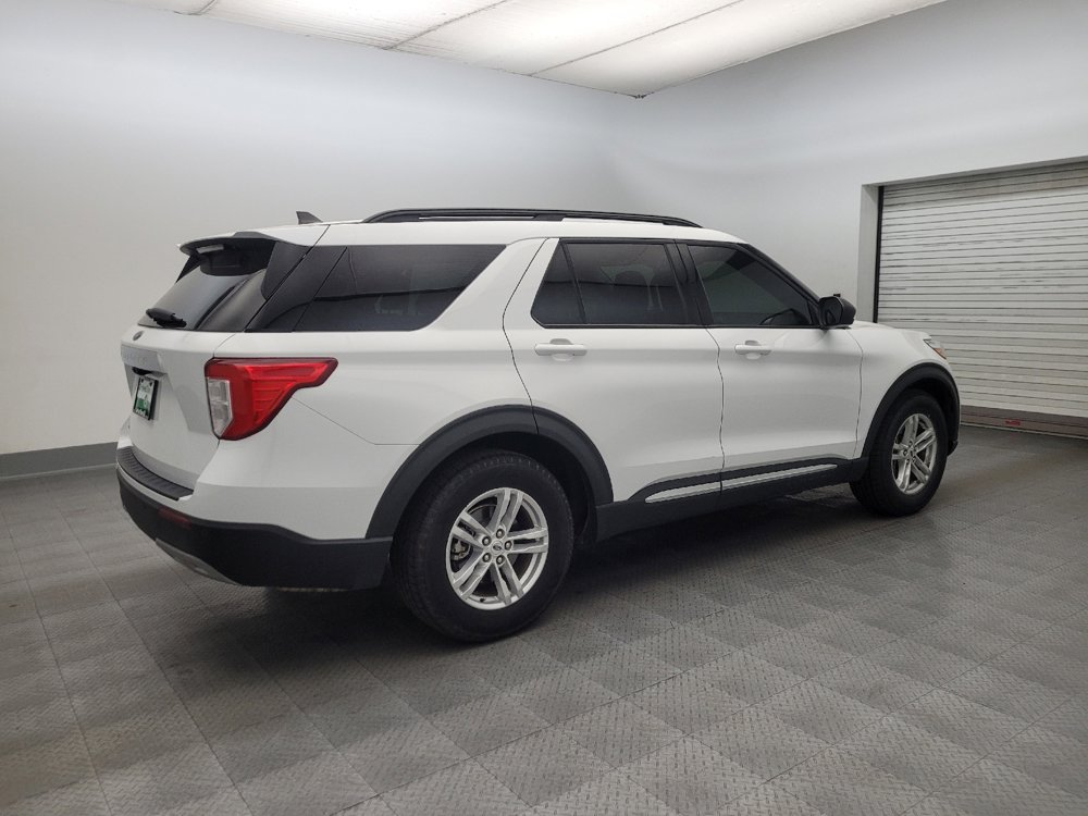 Used 2023 Ford Explorer XLT w/ Equipment Group 202A RWD image 10