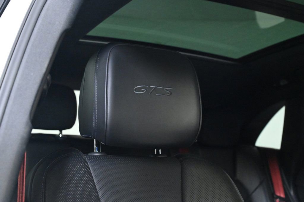 Certified 2022 Porsche Macan GTS image 25