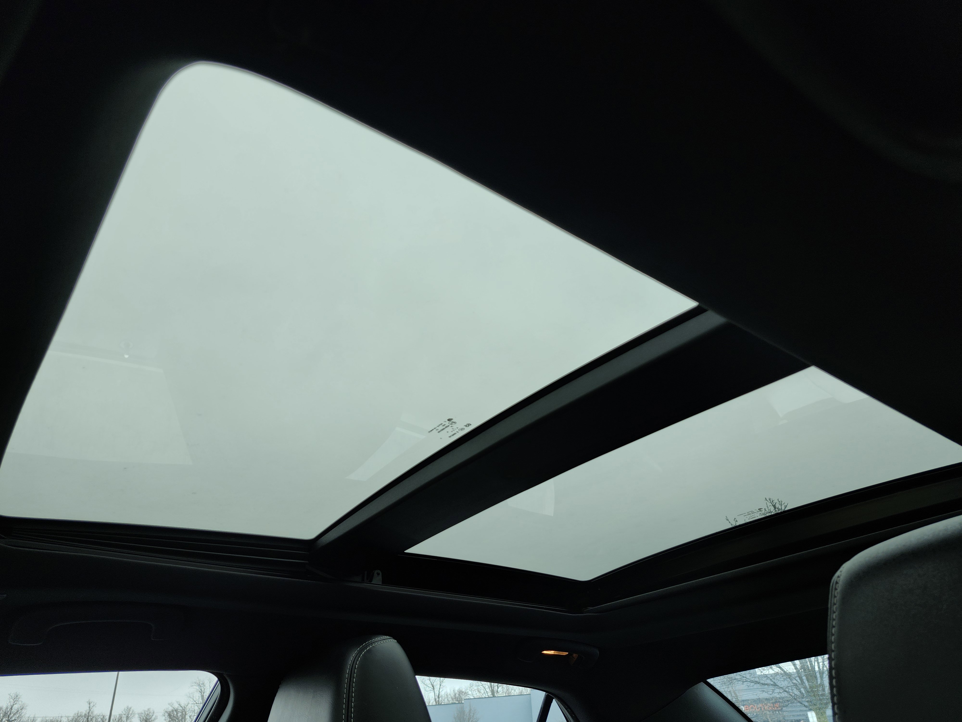 Used 2023 Chrysler 300 S image 2