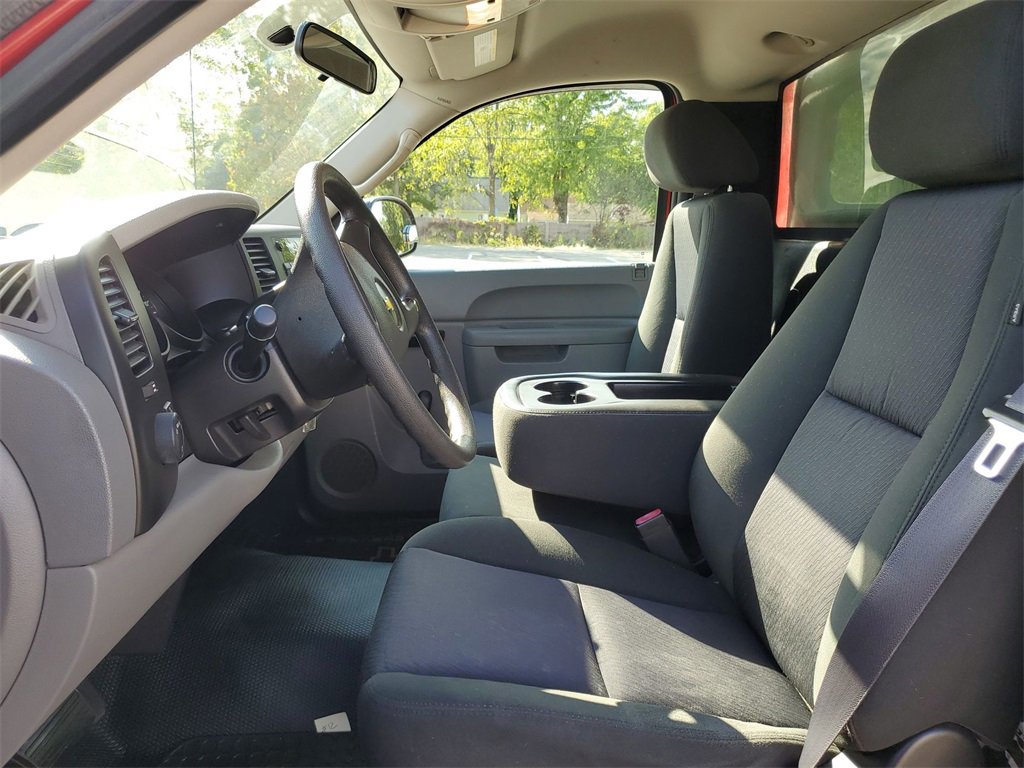 Certified 2013 Chevrolet Silverado 1500 W/T image 17