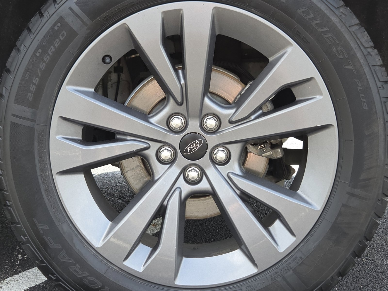 Used 2021 Ford Explorer XLT w/ Equipment Group 202A AWD/4WD image 16