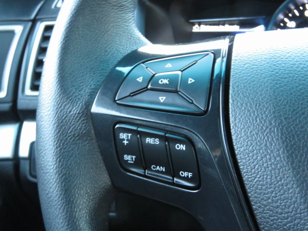 Used 2017 Ford Explorer XLT w/ Equipment Group 202A image 23