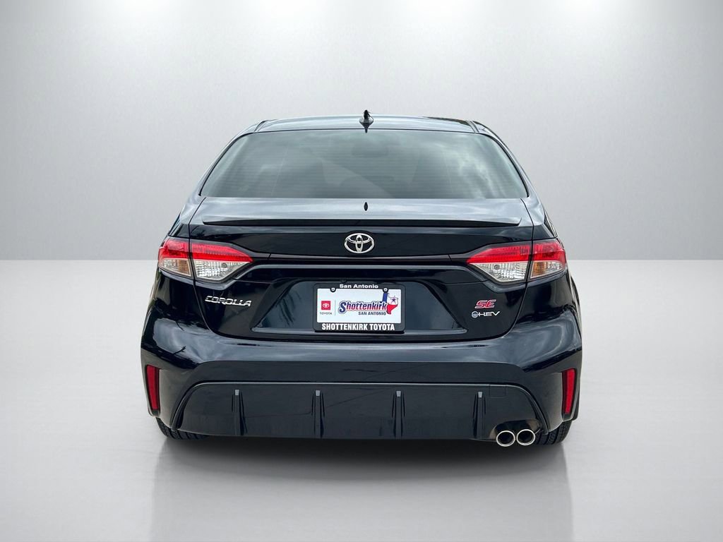 Used 2026 Toyota Corolla SE w/ SE Premium Package image 6