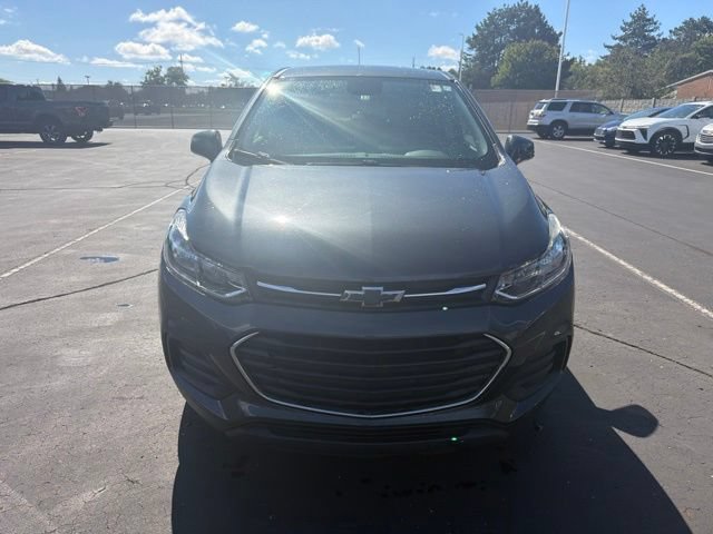 Used 2019 Chevrolet Trax LS w/ Tint and Cruise Package FWD image 3