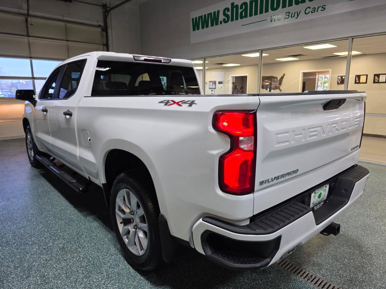 Used 2021 Chevrolet Silverado 1500 Custom image 9