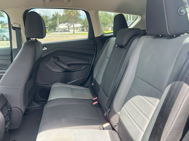 Used 2016 Ford Escape SE w/ Equipment Group 201A FWD image 11