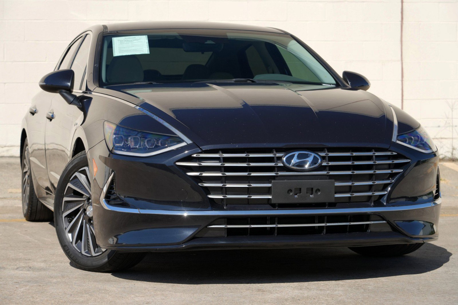 Used 2023 Hyundai Sonata SEL w/ Cargo Package FWD image 2