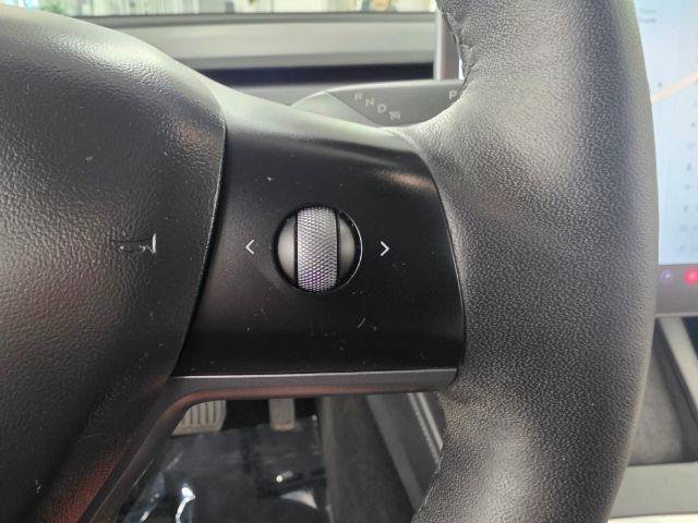 Used 2021 Tesla Model Y Long Range AWD/4WD image 13