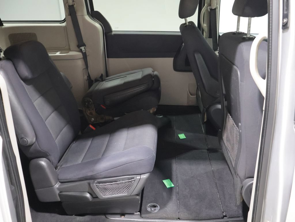 Used 2009 Dodge Grand Caravan SE w/ Climate Group FWD image 13