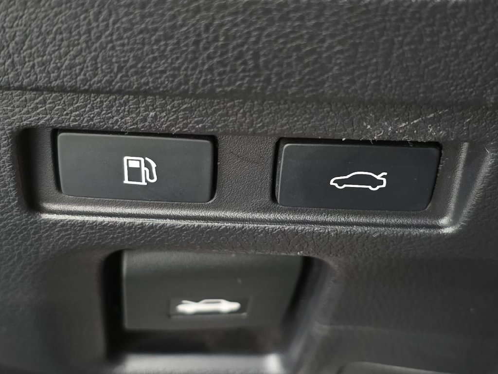 Used 2023 Lexus ES 350 F Sport w/ Accessory Package (Z1) FWD image 22