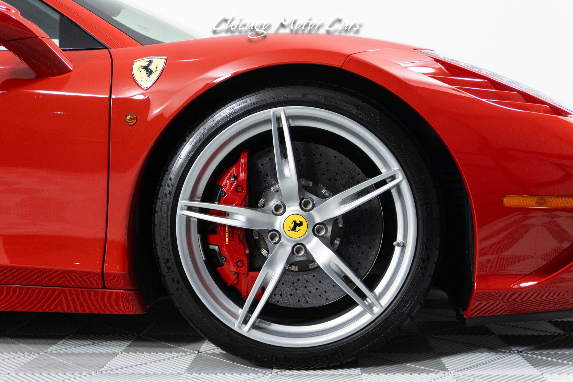 Used 2015 Ferrari 458 Speciale Coupe RWD image 13