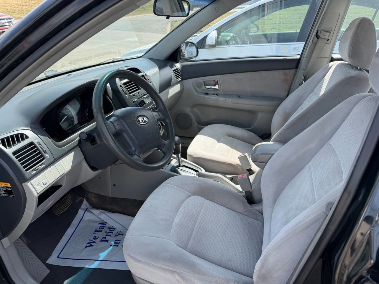 Used 2007 Kia Spectra EX image 2