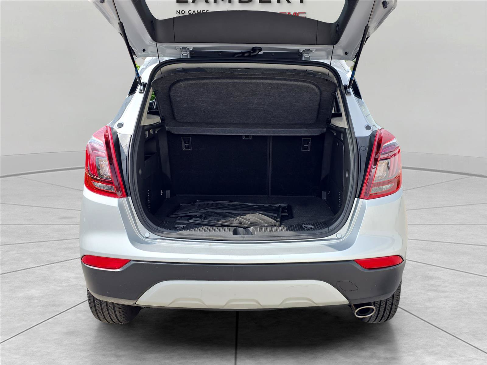 Used 2022 Buick Encore Preferred w/ Safety Package AWD/4WD image 13