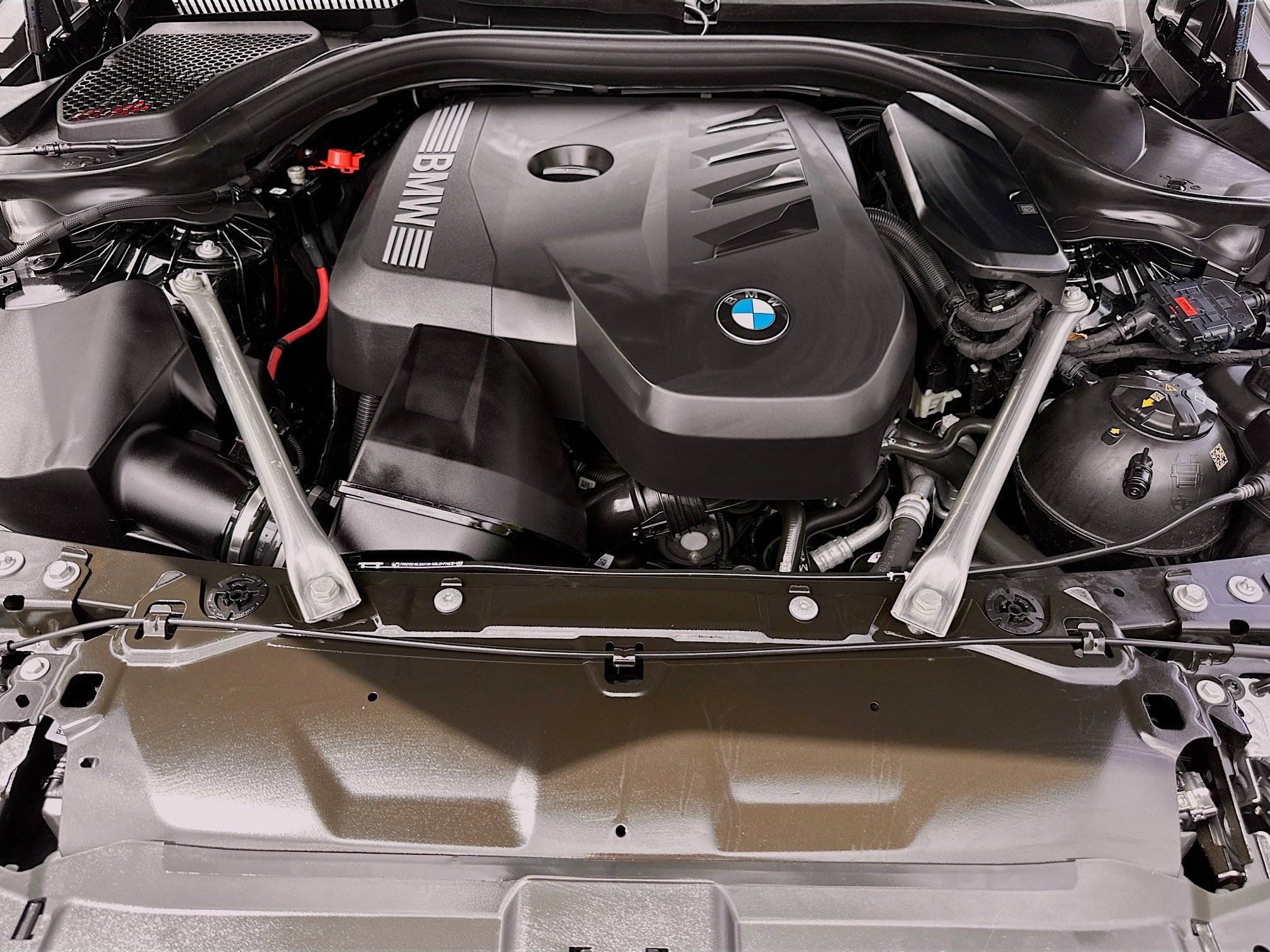 Certified 2024 BMW 530i image 34