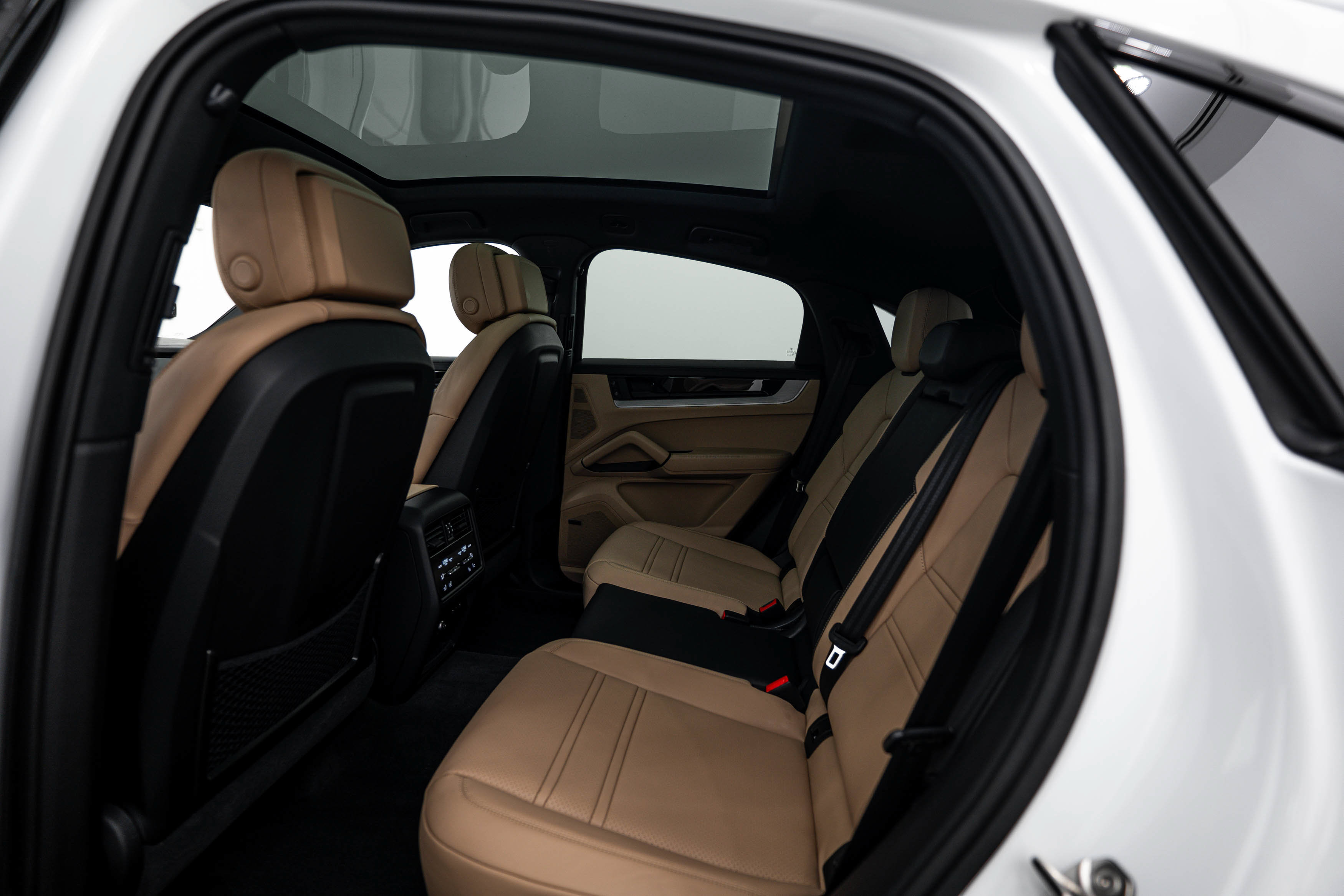 Certified 2026 Porsche Cayenne S AWD/4WD image 23