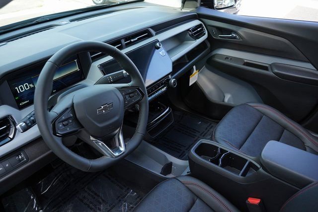 New 2027 Chevrolet Bolt RS w/ Technology Package FWD image 2