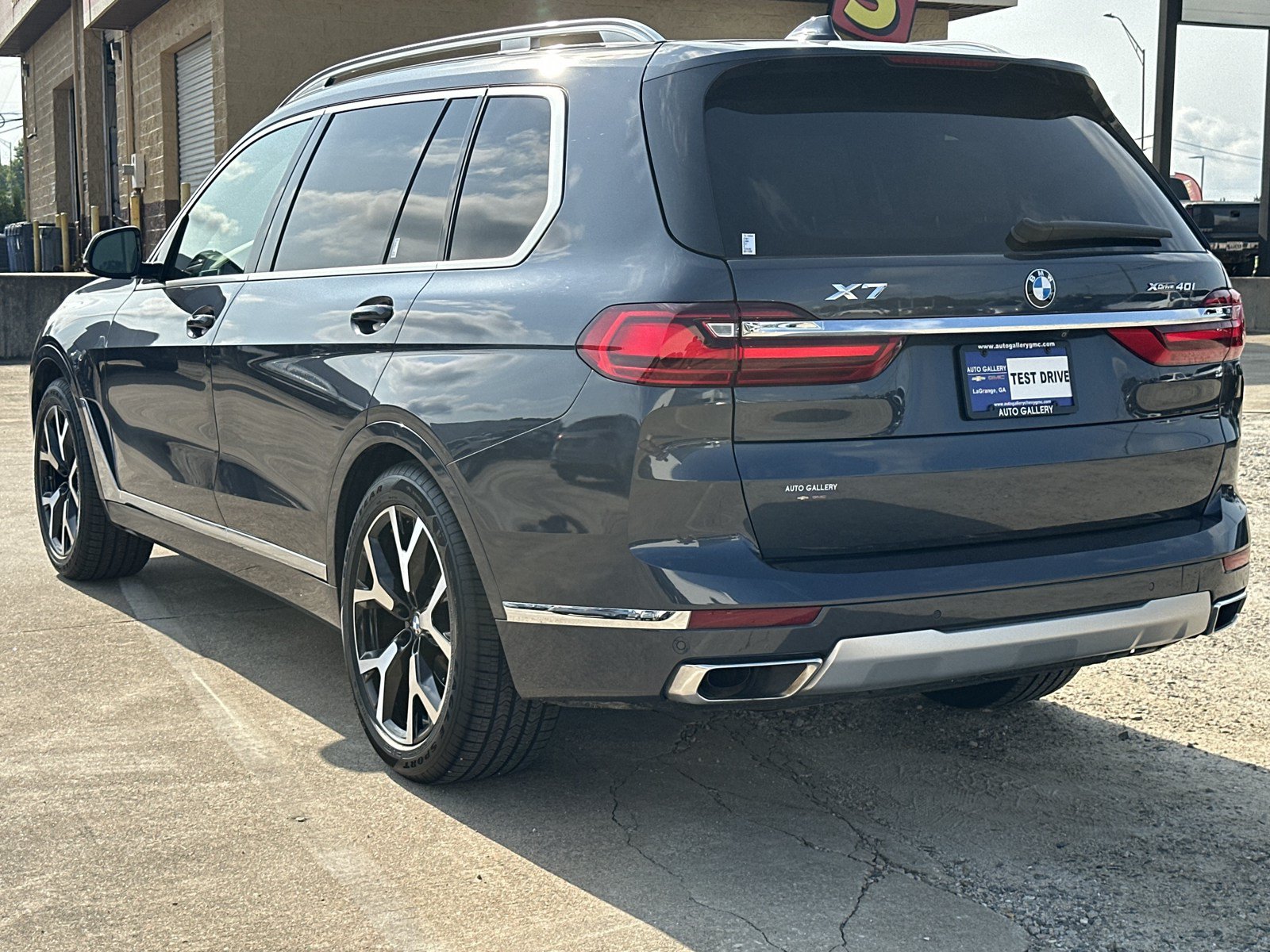 Used 2021 BMW X7 xDrive40i w/ Executive Package AWD/4WD image 8
