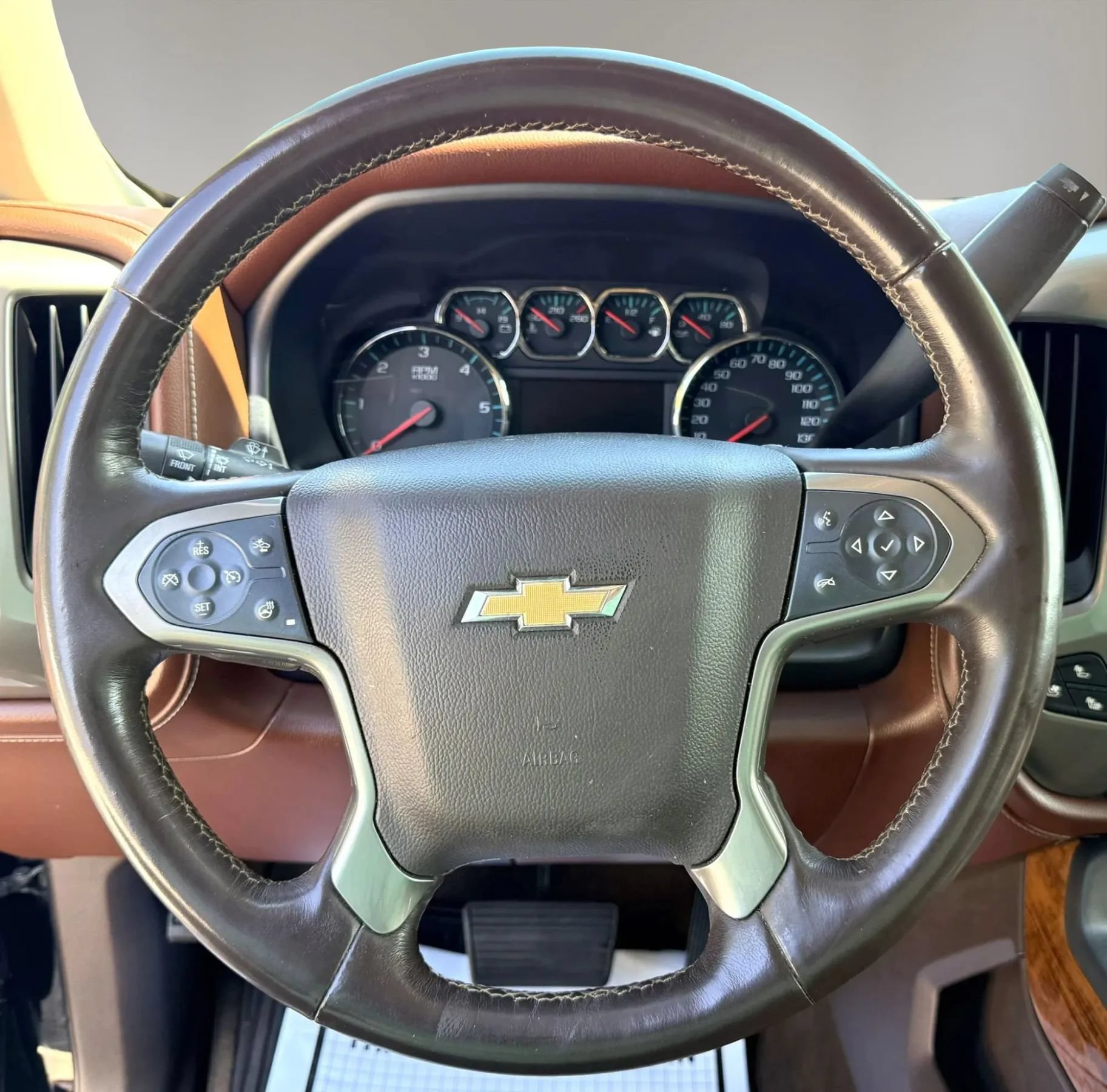 Used 2016 Chevrolet Silverado 1500 High Country w/ High Country Premium Package RWD image 11