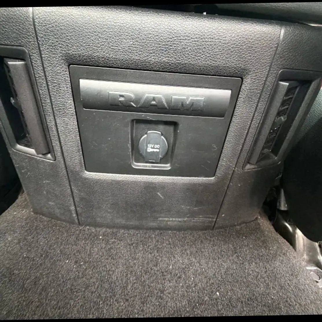 Used 2014 RAM 3500 Big Horn image 30