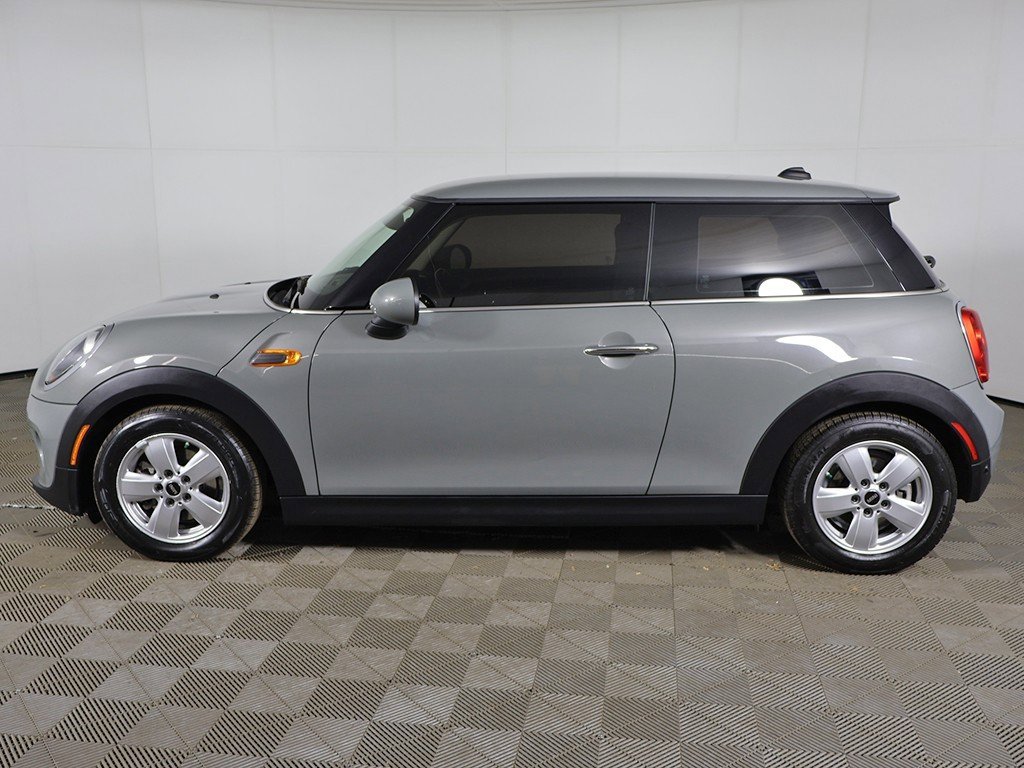Used 2019 MINI Cooper Hardtop image 10