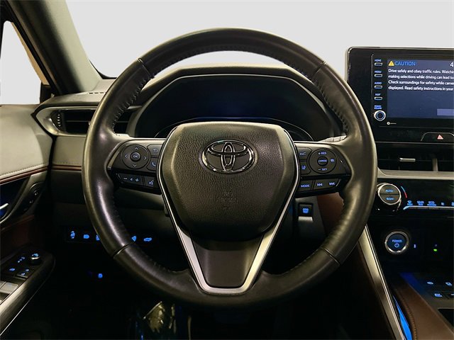 Used 2021 Toyota Venza XLE image 19
