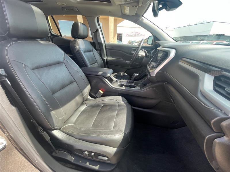 Used 2019 GMC Acadia SLT AWD/4WD image 15
