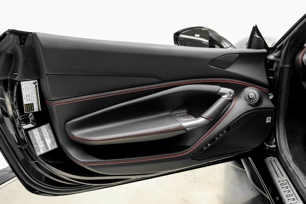 Used 2023 Ferrari F8 Tributo RWD image 49