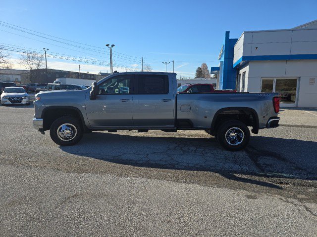 New 2026 Chevrolet Silverado 3500 LT w/ Convenience Package image 9