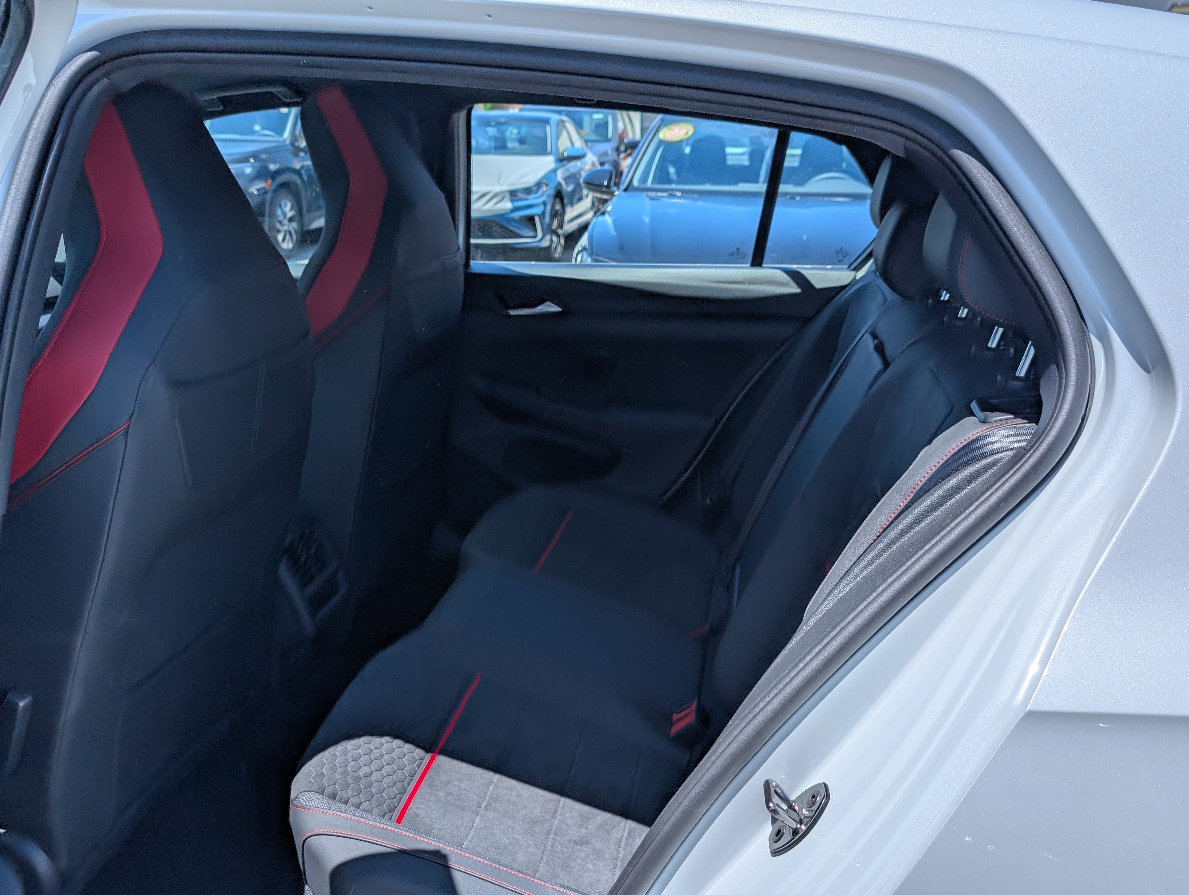 New 2026 Volkswagen GTI SE FWD image 11