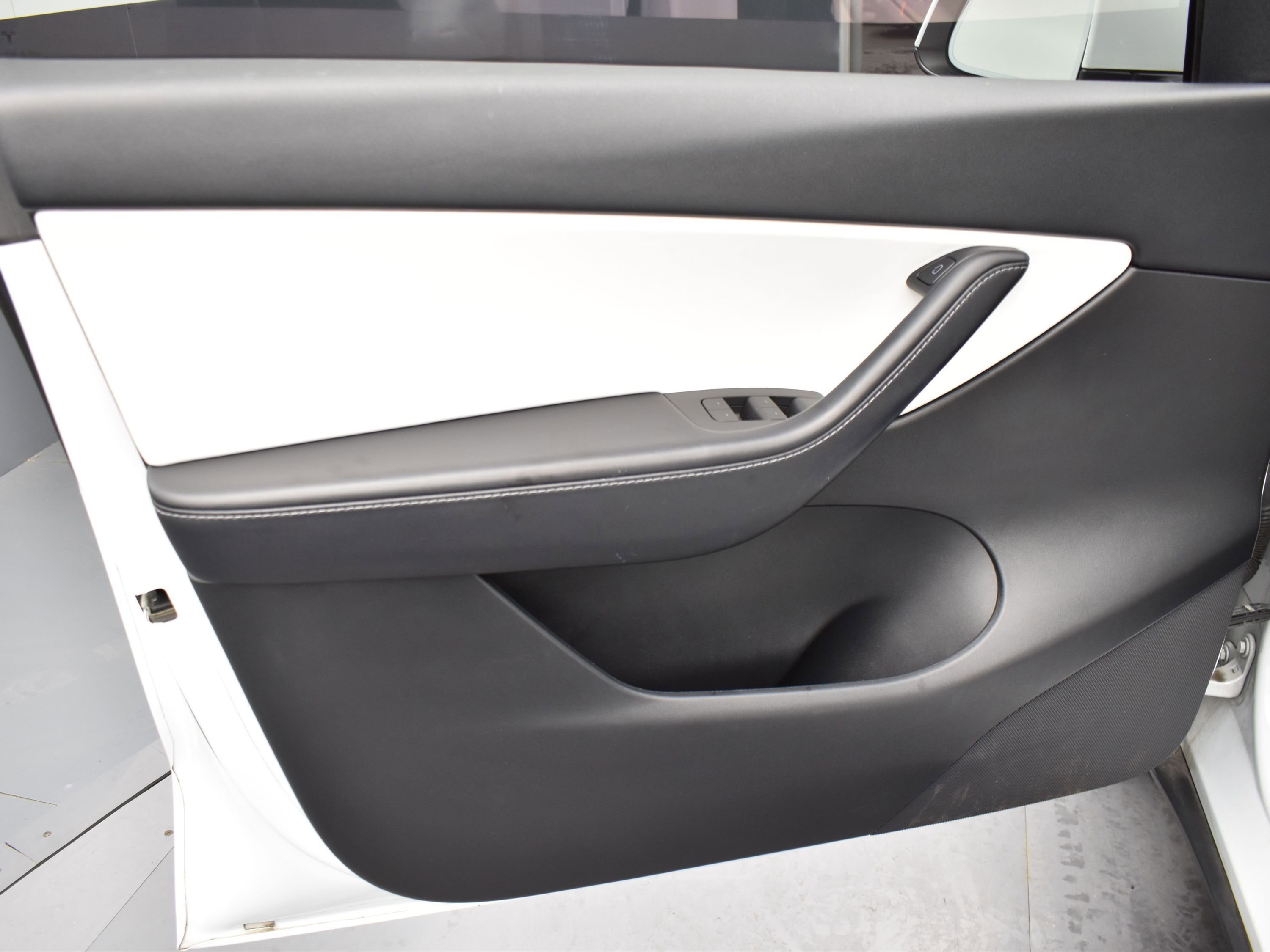 Used 2021 Tesla Model Y Long Range image 5