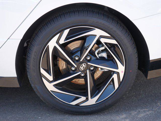 New 2026 Hyundai Sonata SEL AWD/4WD image 4