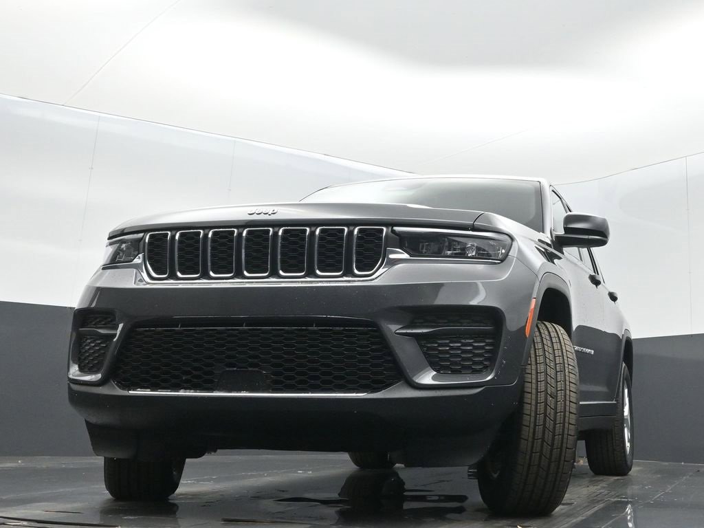 New 2026 Jeep Grand Cherokee Laredo image 24