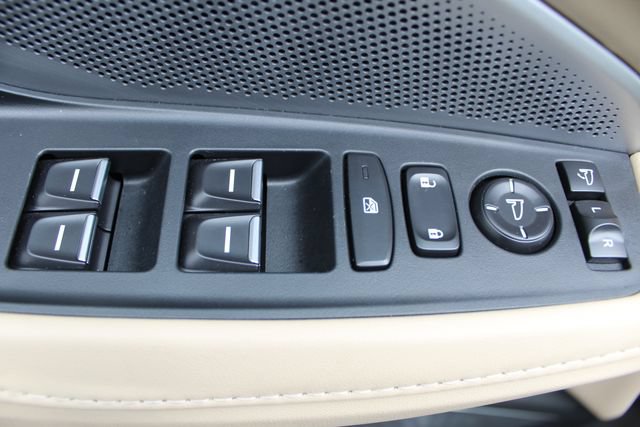 Used 2025 Acura MDX w/ Advance Package AWD/4WD image 48