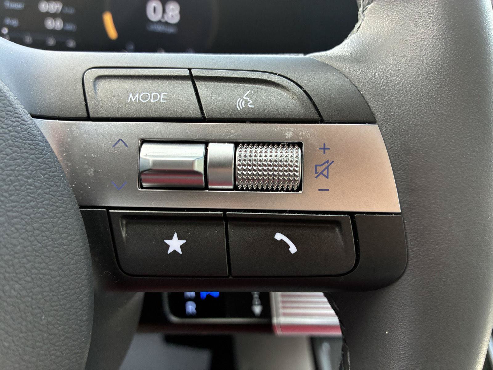 Used 2024 Hyundai Kona SEL w/ Convenience Package FWD image 18