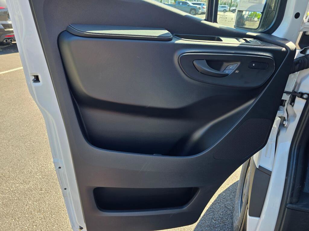 New 2025 Mercedes-Benz eSprinter 170 Cargo image 28