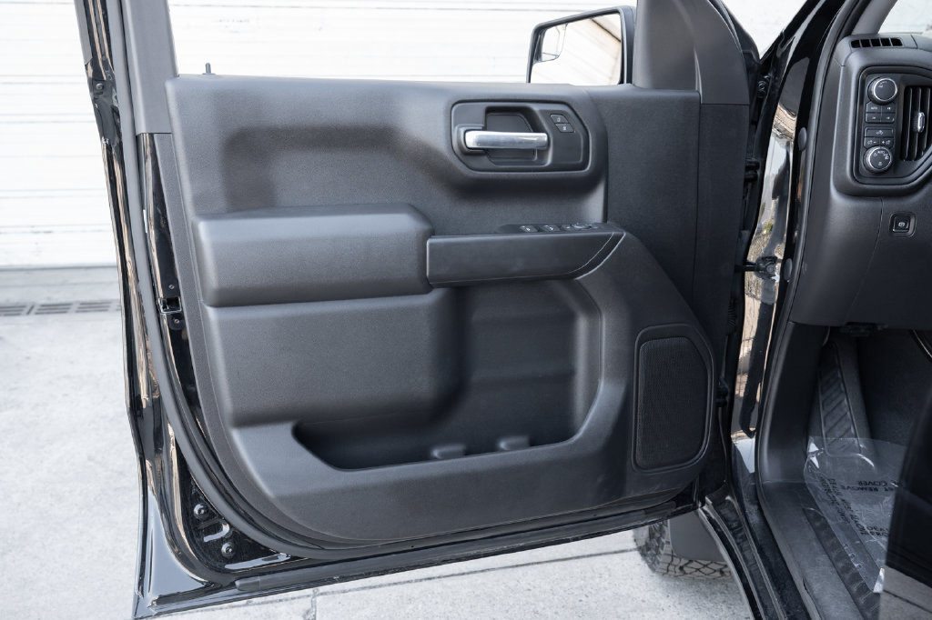 Used 2023 Chevrolet Silverado 1500 Custom Trail Boss w/ LPO, Dark Essentials Package AWD/4WD image 21