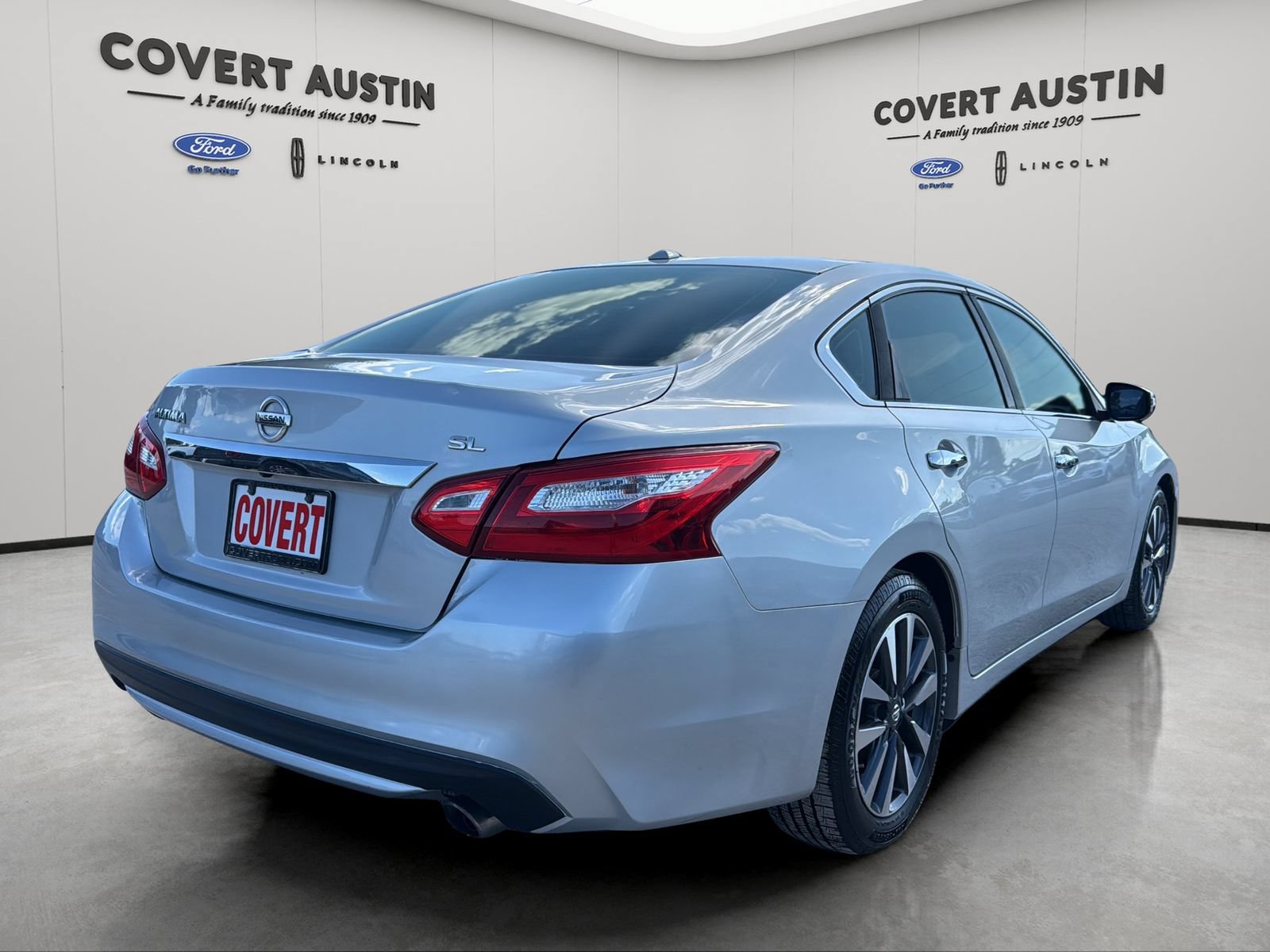 Used 2017 Nissan Altima 2.5 SL FWD image 3