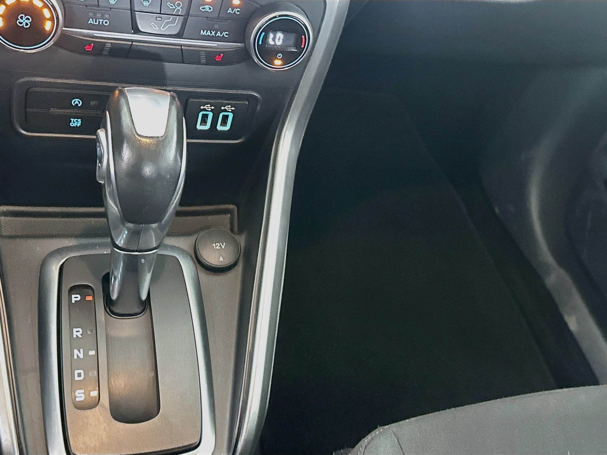 Used 2018 Ford EcoSport SE w/ SE Convenience Package FWD image 23