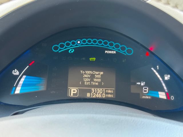 Used 2012 Nissan Leaf SL FWD image 38