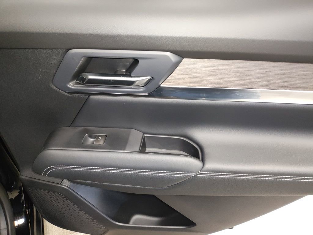 New 2026 GMC Terrain Denali w/ LPO, Floor Liner Package image 14